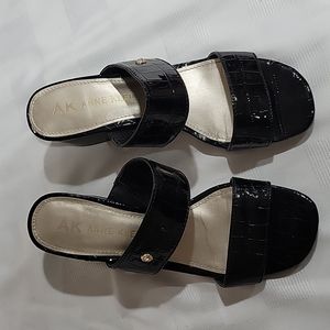 Anne Klein Akbaloo Dress Sandals Patent Leather Size 9
